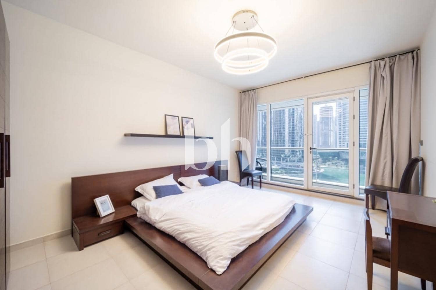2 Bedroom Apartment in Dubai Arch - photo 2