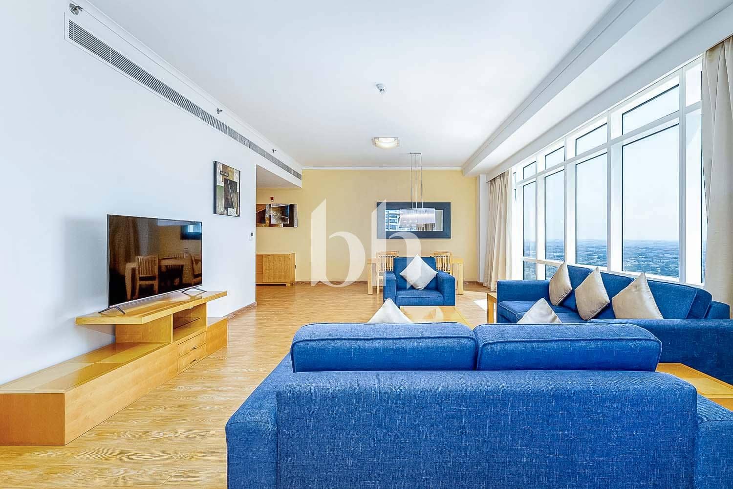1 Bedroom Apartment in Oaks Liwa Heights - photo 1