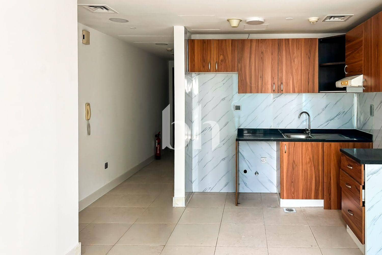 1 Bedroom Apartment in Indigo Tower - photo 2