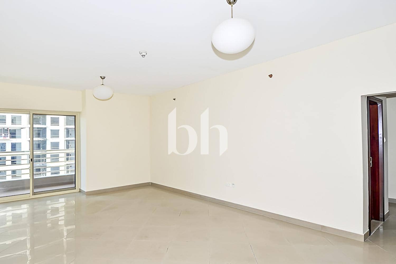 2 Bedroom Apartment in Icon Tower 1