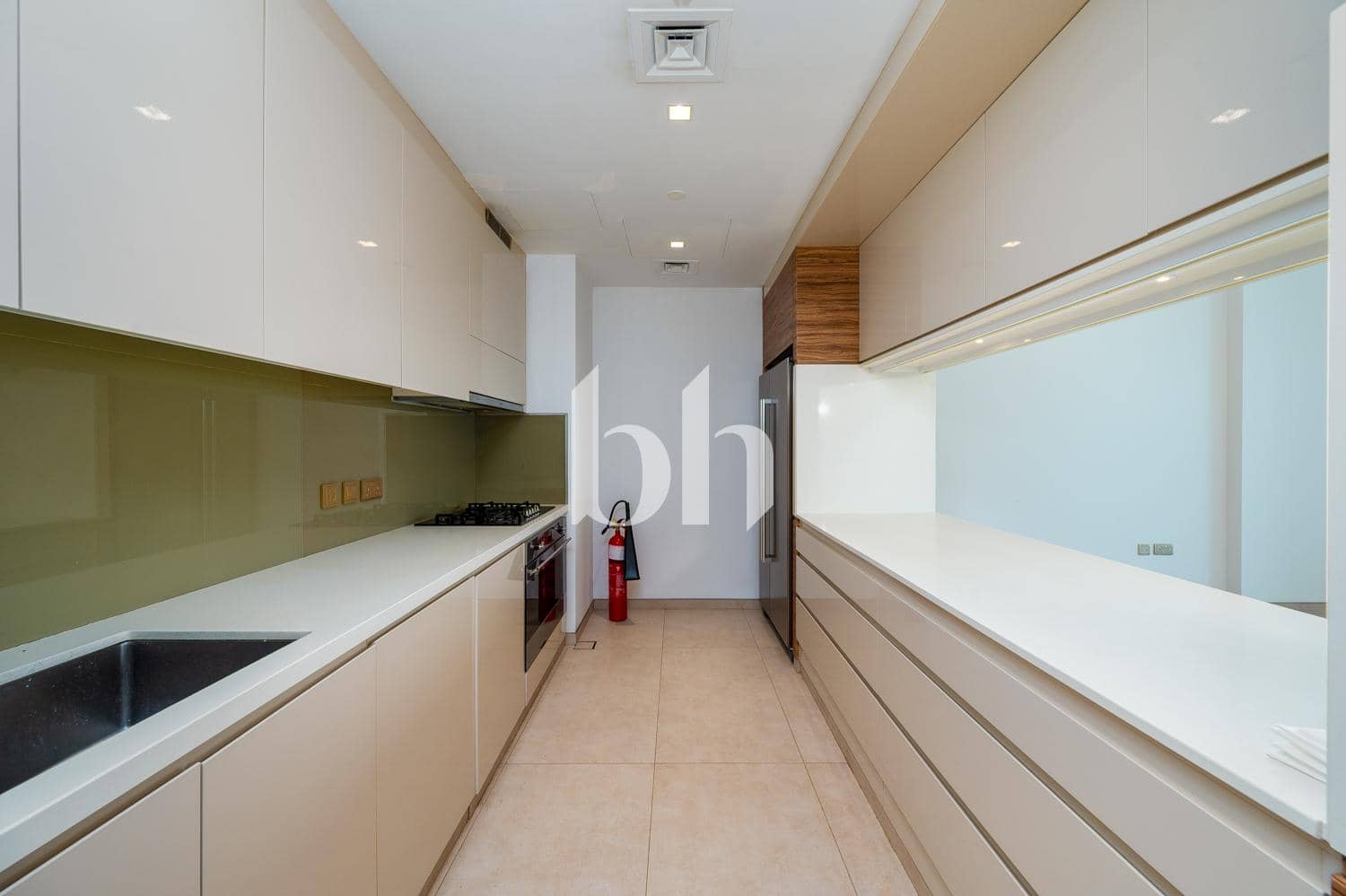 3 Bedroom Apartment in Banyan Tree Residences Hillside Dubai - photo 2