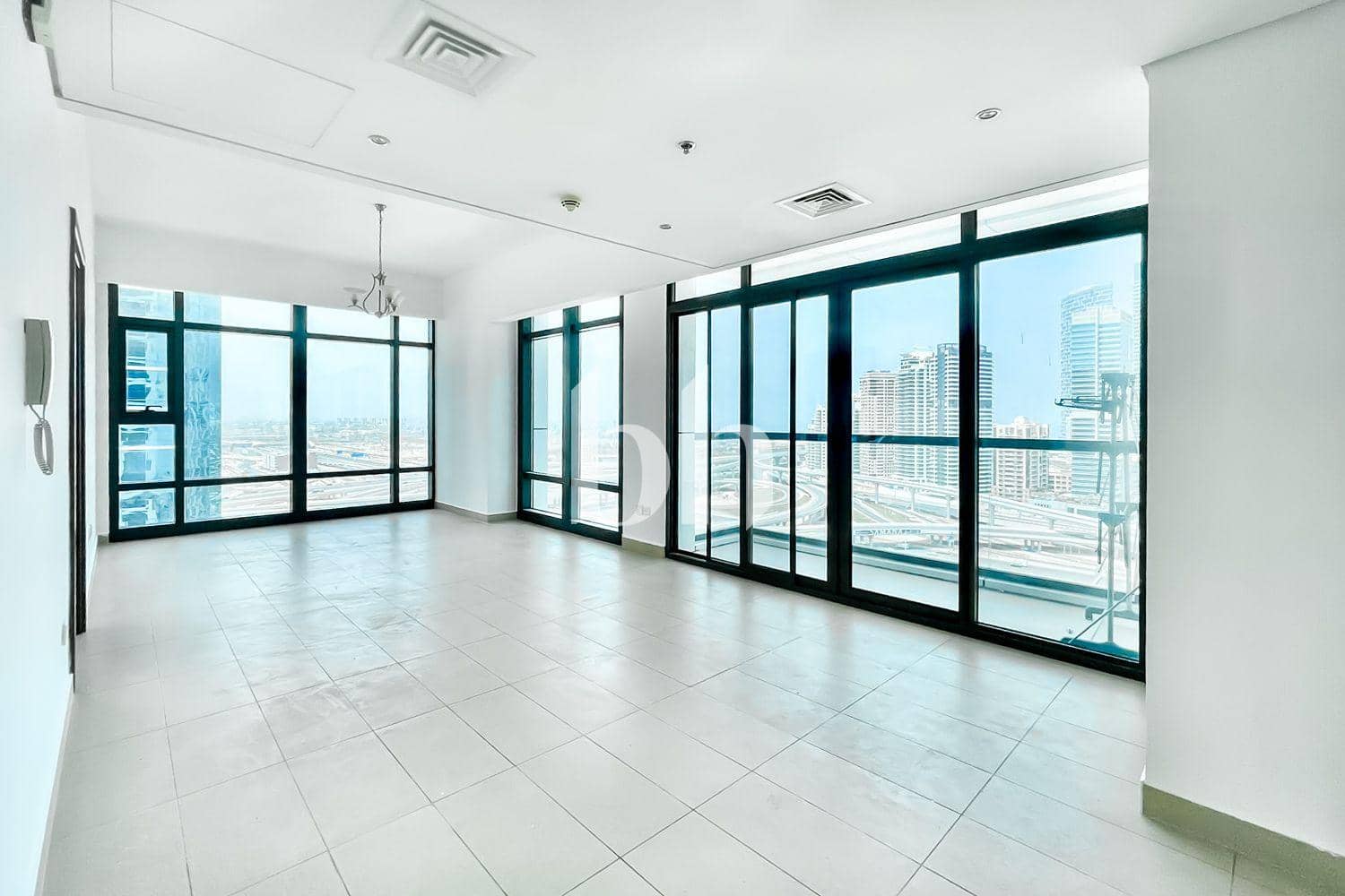 2 Bedroom Apartment in Lakeside Residence