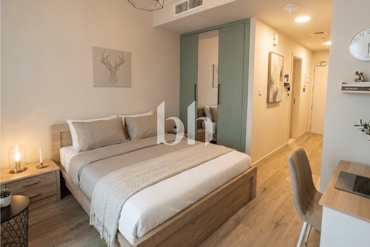 Studio Apartment in Goldcrest Executive - photo 2