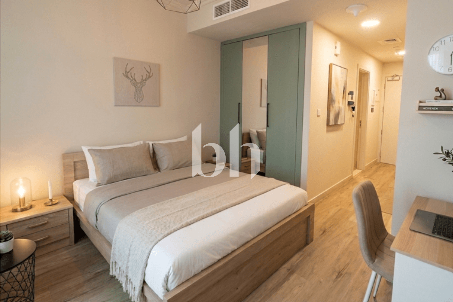 Studio Apartment in Goldcrest Executive - photo 2