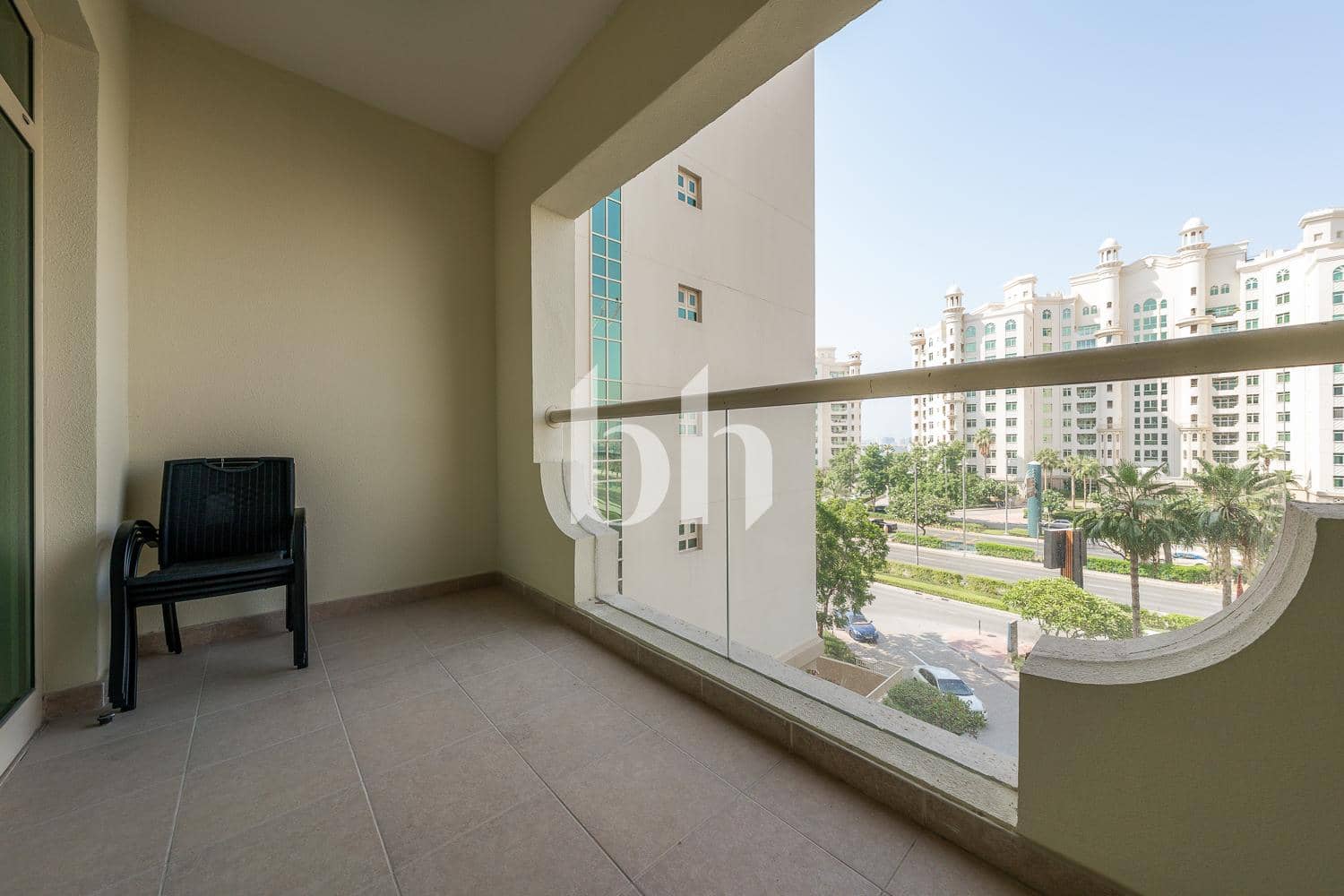 2 Bedroom Apartment in Al Hallawi - photo 2