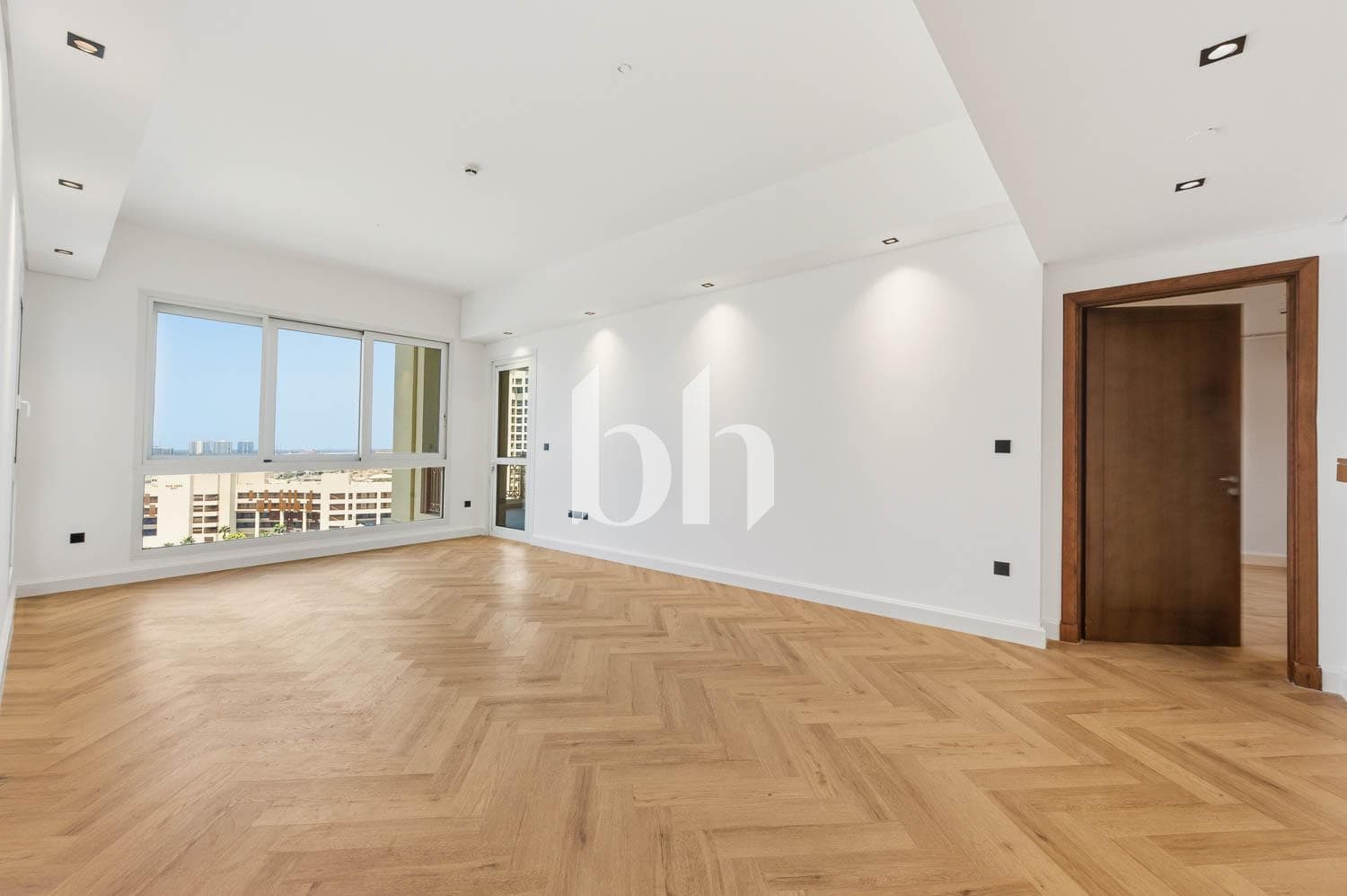 3 Bedroom Apartment in Marina Residences 3
