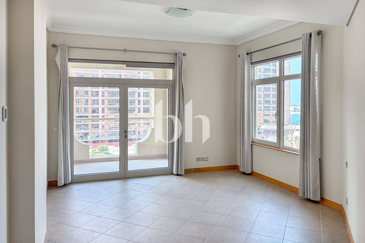 2 Bedroom Apartment in Al Das - photo 2