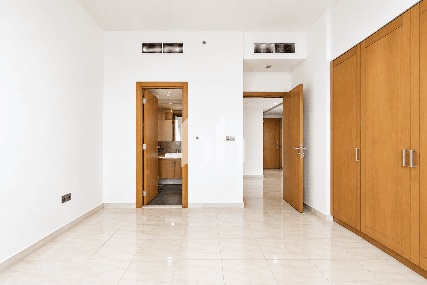 3 Bedroom Apartment in Marina Residences 2 - photo 2
