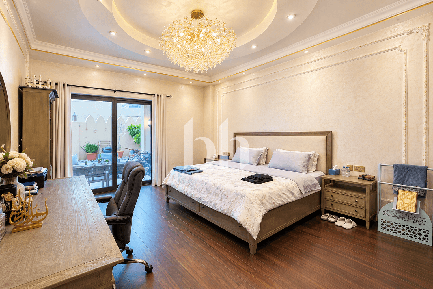 3 Bedroom Apartment in The Fairmont Palm Residence North - photo 1