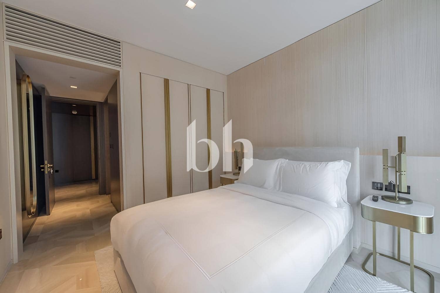 3 Bedroom Apartment in Five Palm Jumeirah - photo 2