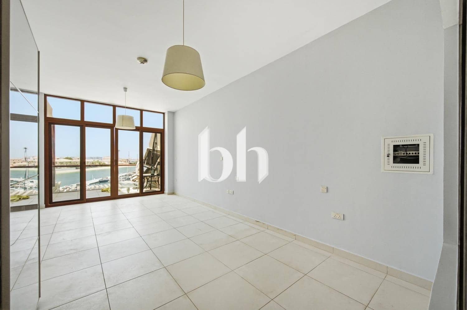 Studio Apartment in Palm Views East