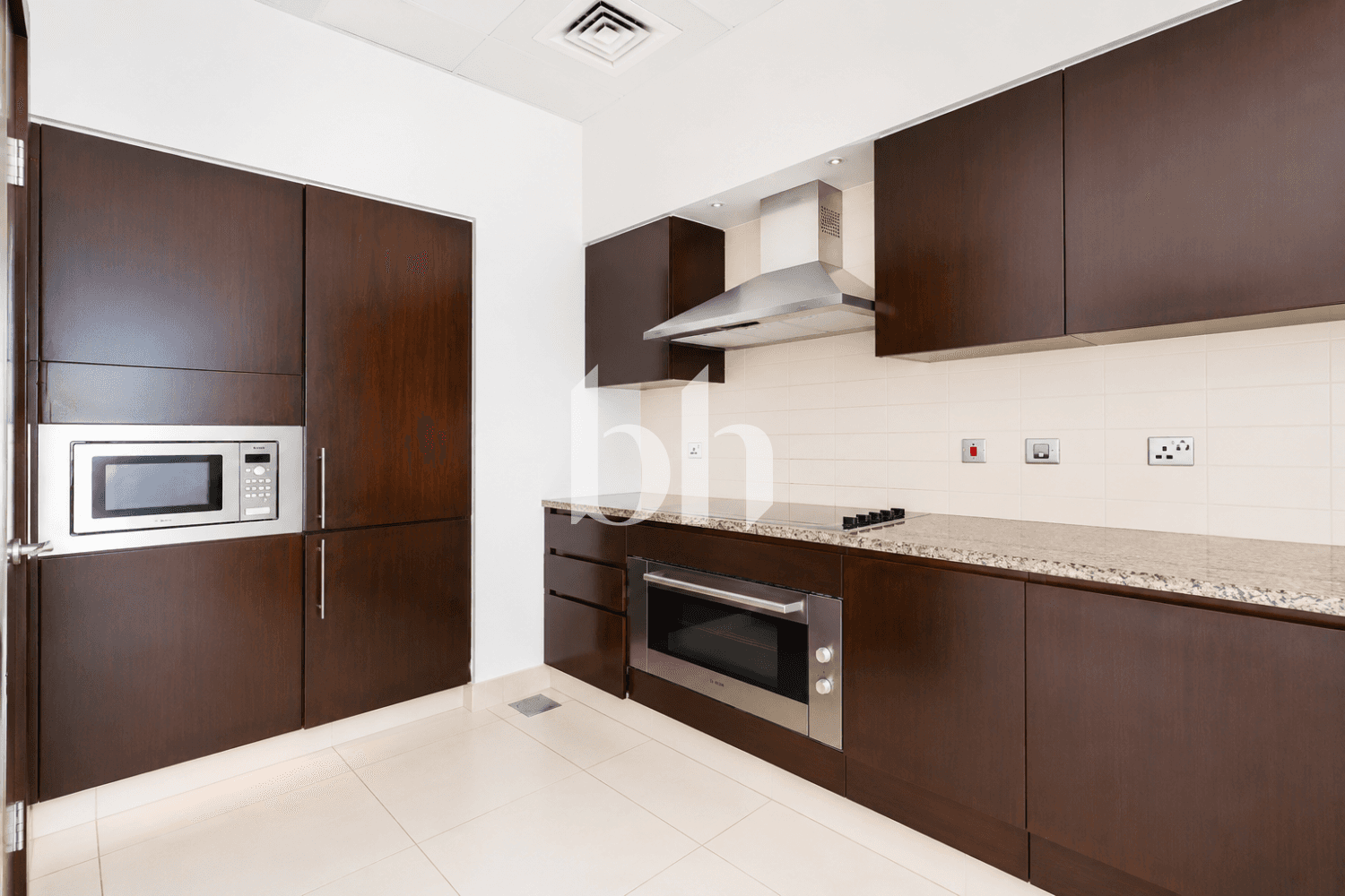 2 Bedroom Apartment in Diamond - photo 1