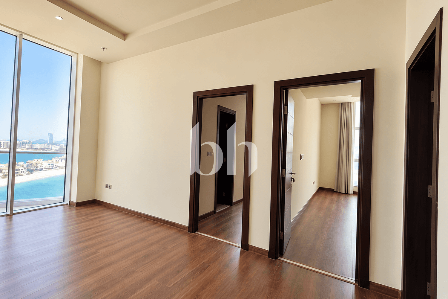 3 Bedroom Apartment in Diamond - photo 1