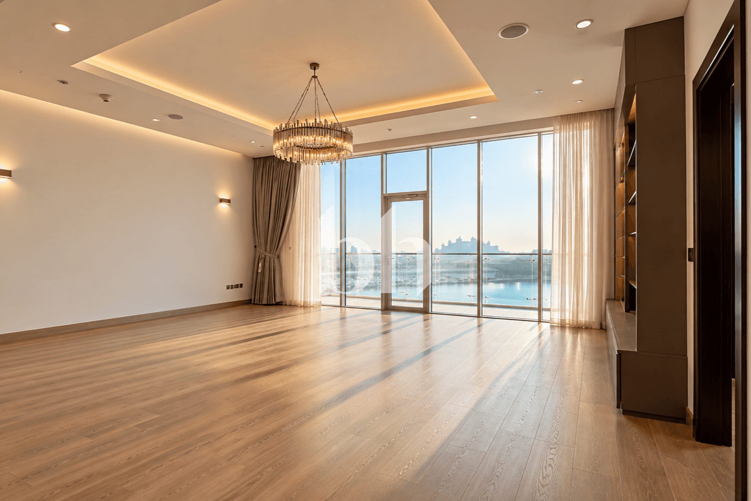 3 Bedroom Apartment in Diamond - photo 1