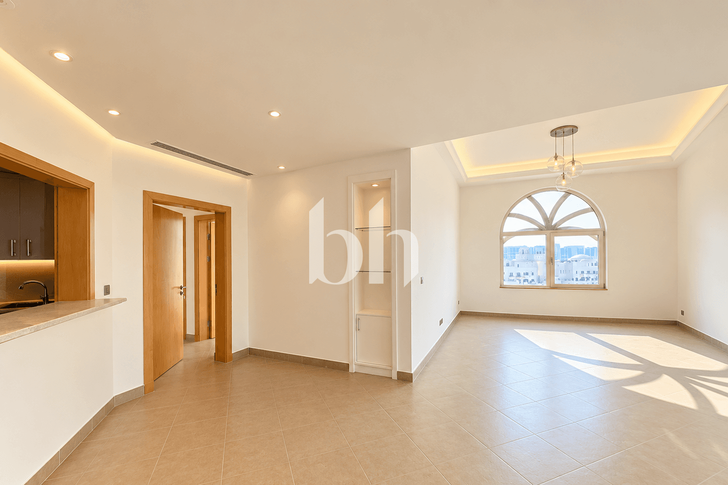 3 Bedroom Apartment in Al Khushkar - photo 2