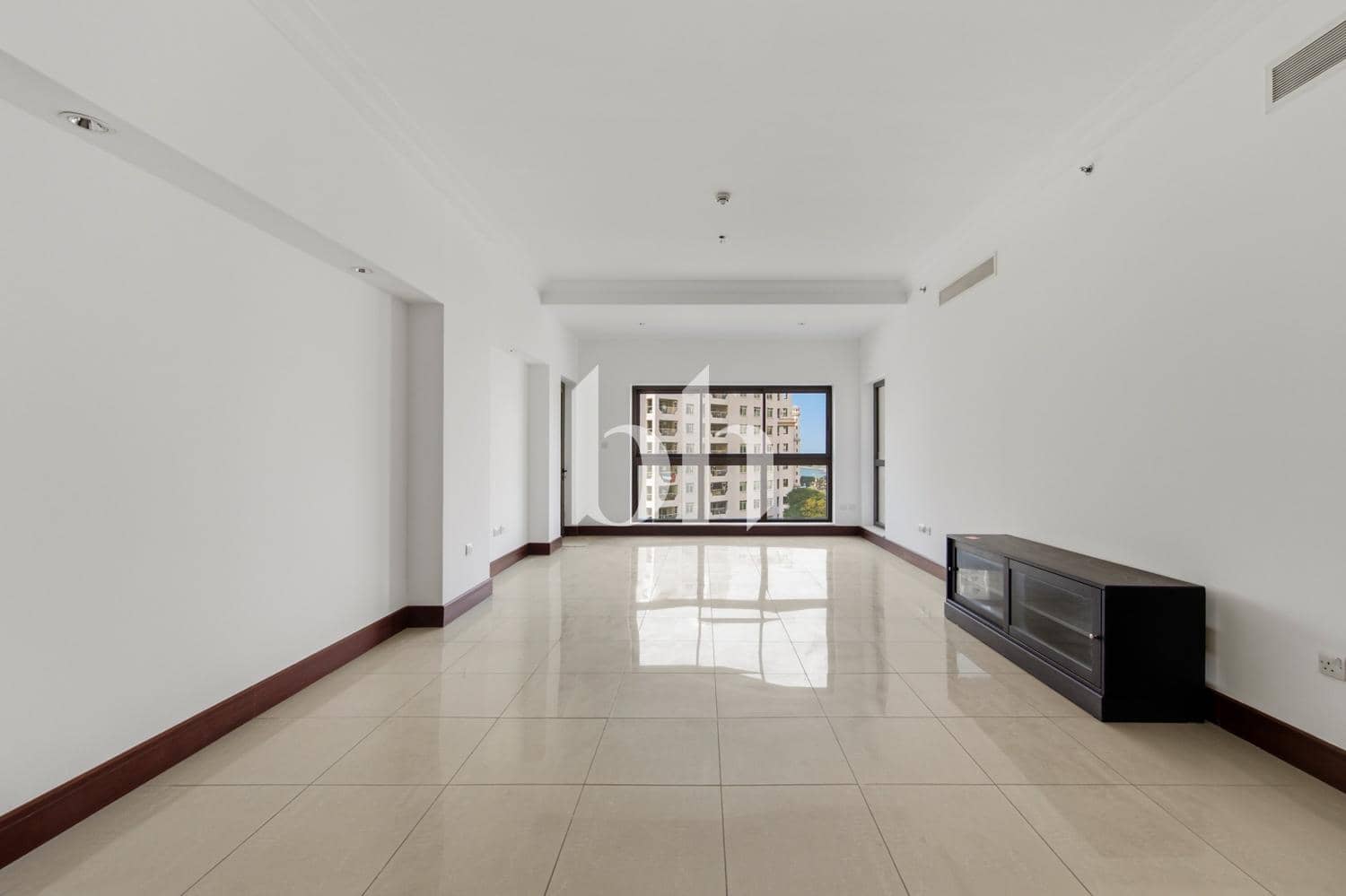 2 Bedroom Apartment in Golden Mile 5 - photo 1