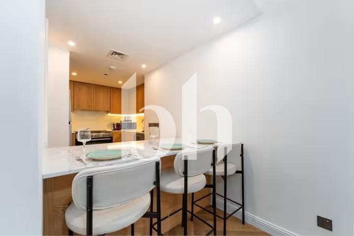 1 Bedroom Apartment in Al Hamri - photo 2