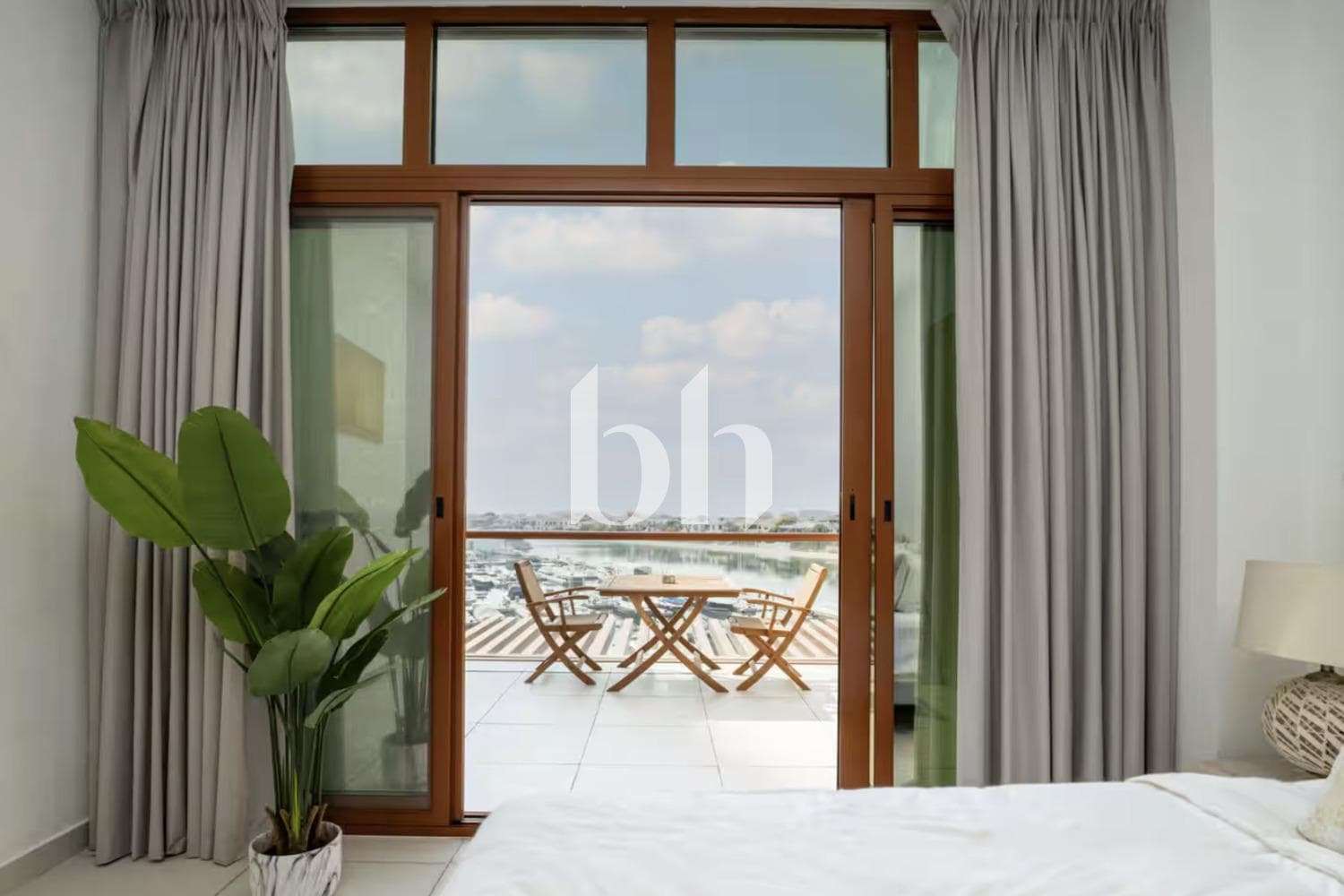 Studio Apartment in Palm Views West - photo 2