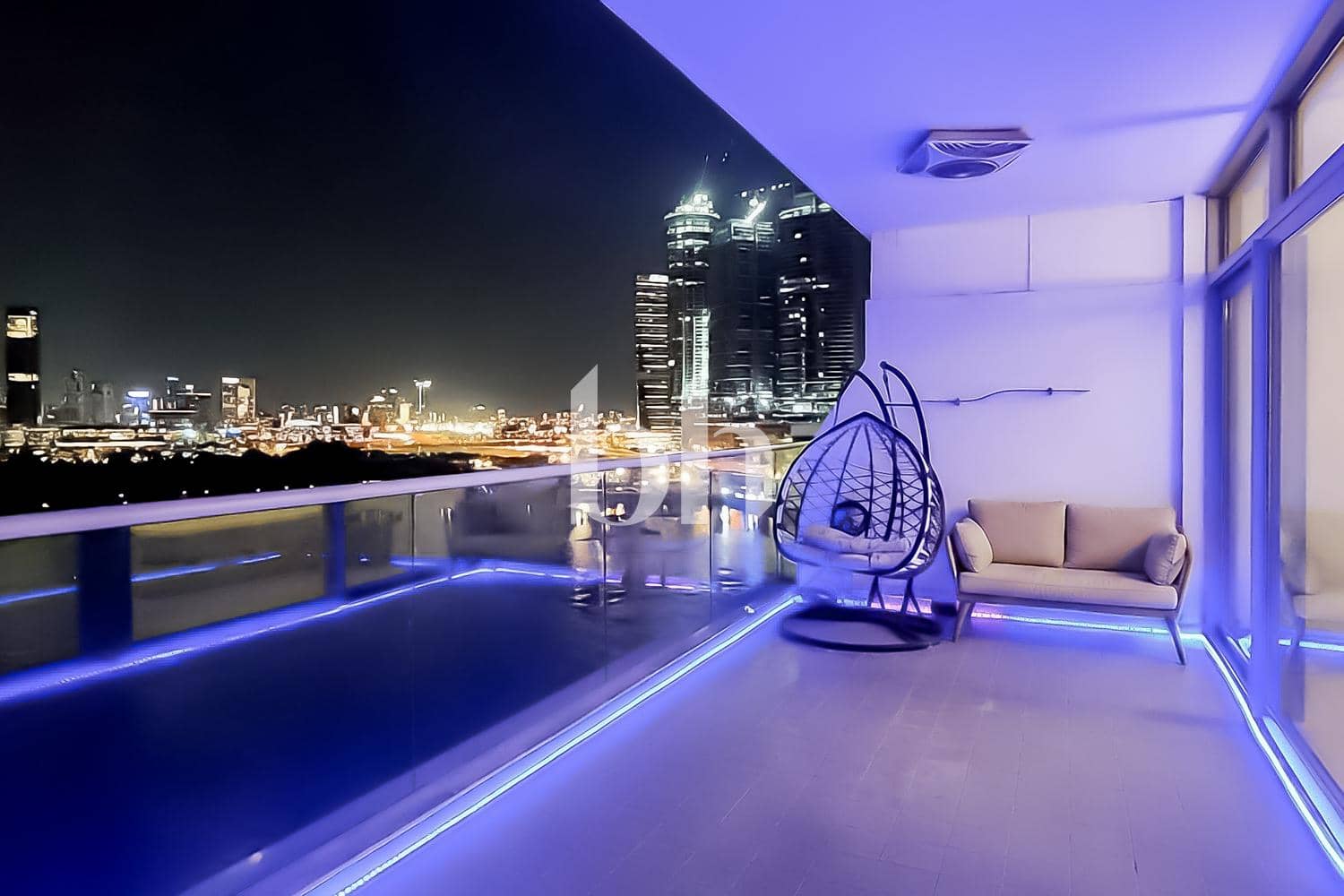 1 Bedroom Apartment in Azure Residences - photo 1