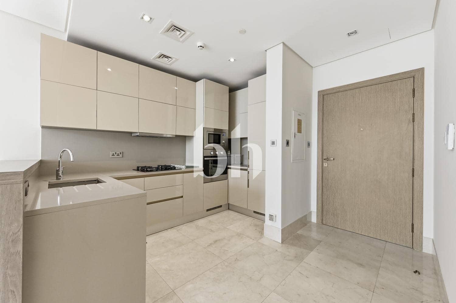 2 Bedroom Apartment in The 8 - photo 1