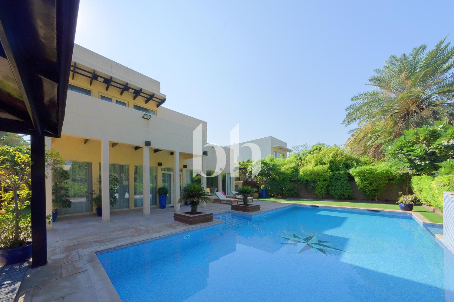 5 Bedroom Villa in Saheel - photo 1