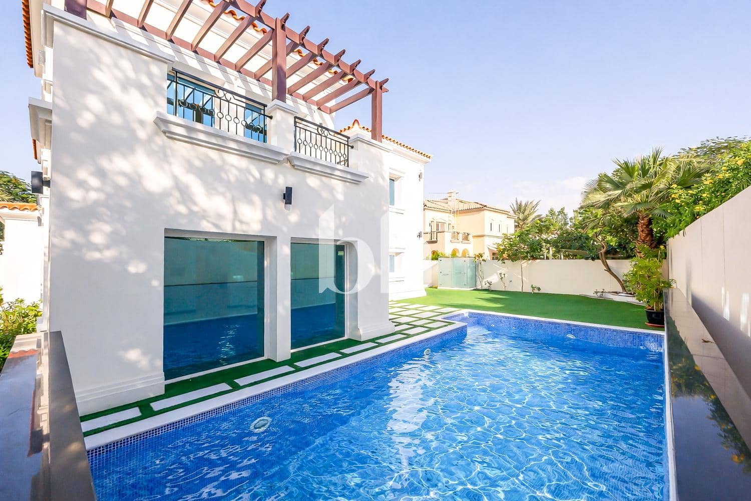 5 Bedroom Villa in Alvorada 4 Palmera 1 Way - photo 1