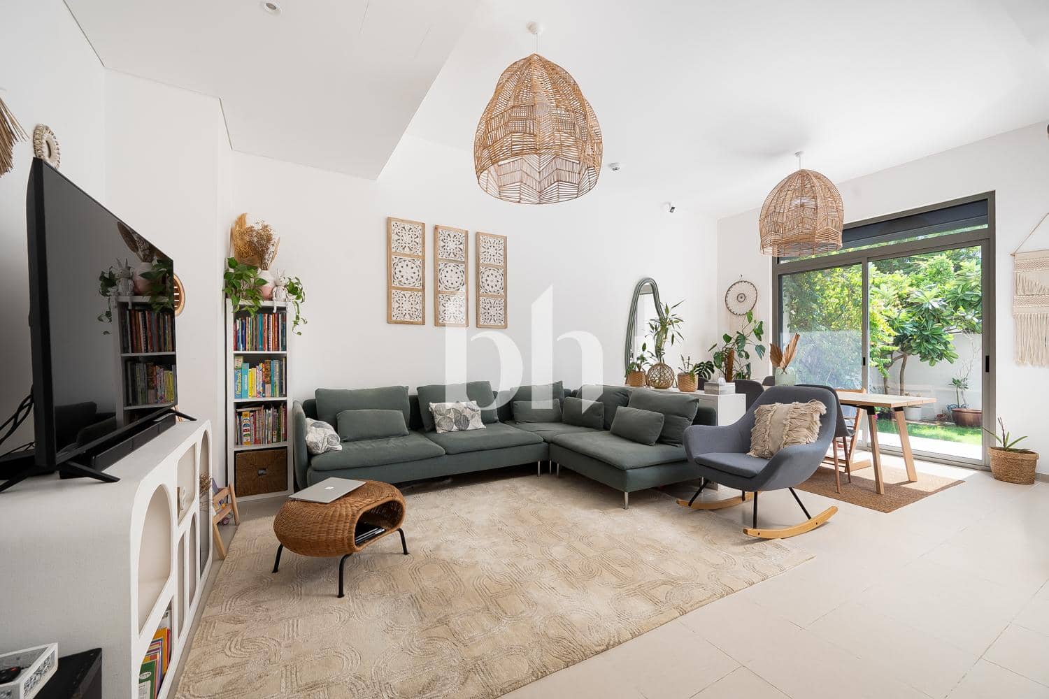 3 Bedroom Townhouse in Reem Community - photo 1