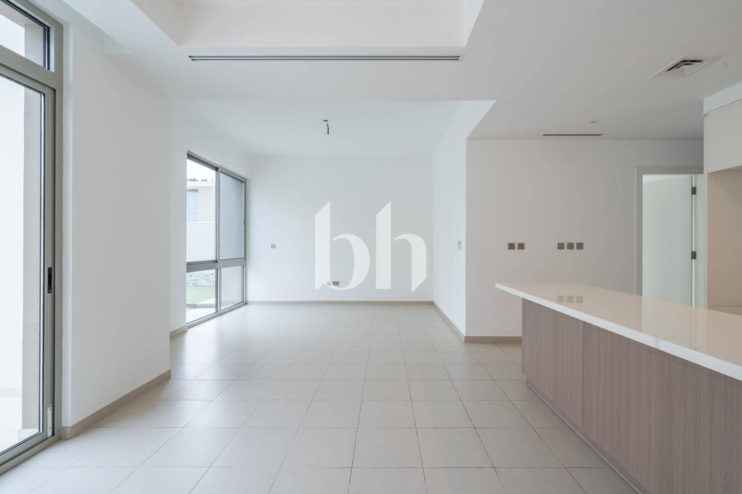 4 Bedroom Townhouse in Reem Community - photo 2