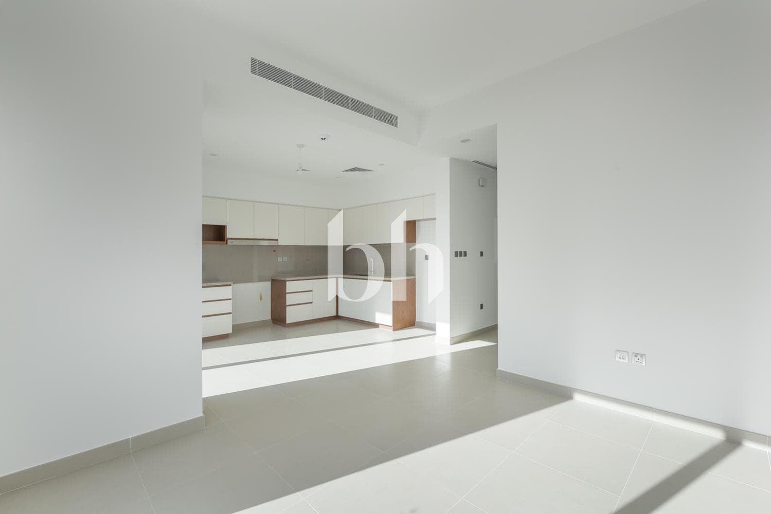 4 Bedroom Townhouse in Camelia 1 - photo 1