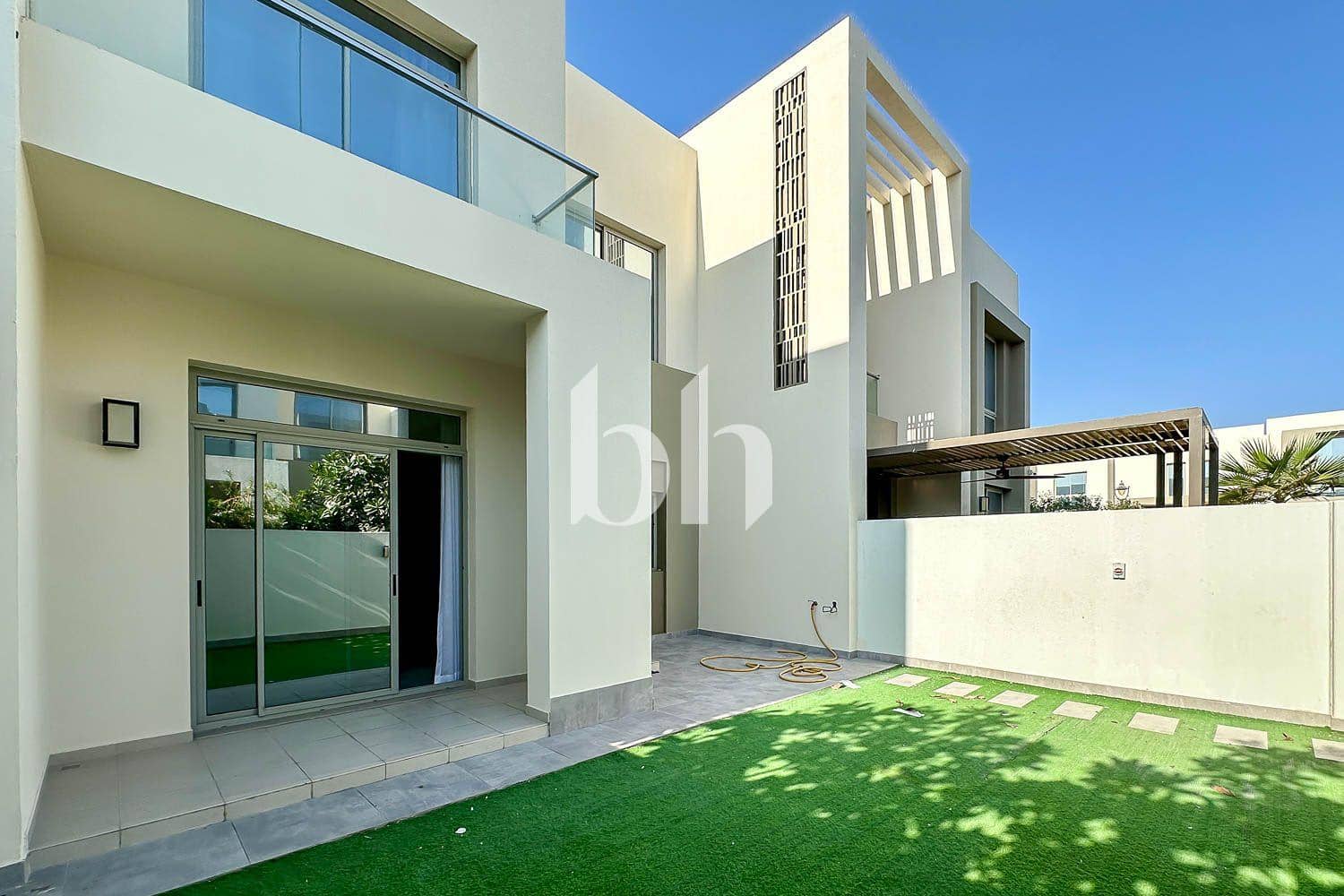 3 Bedroom Townhouse in Reem Community - photo 1