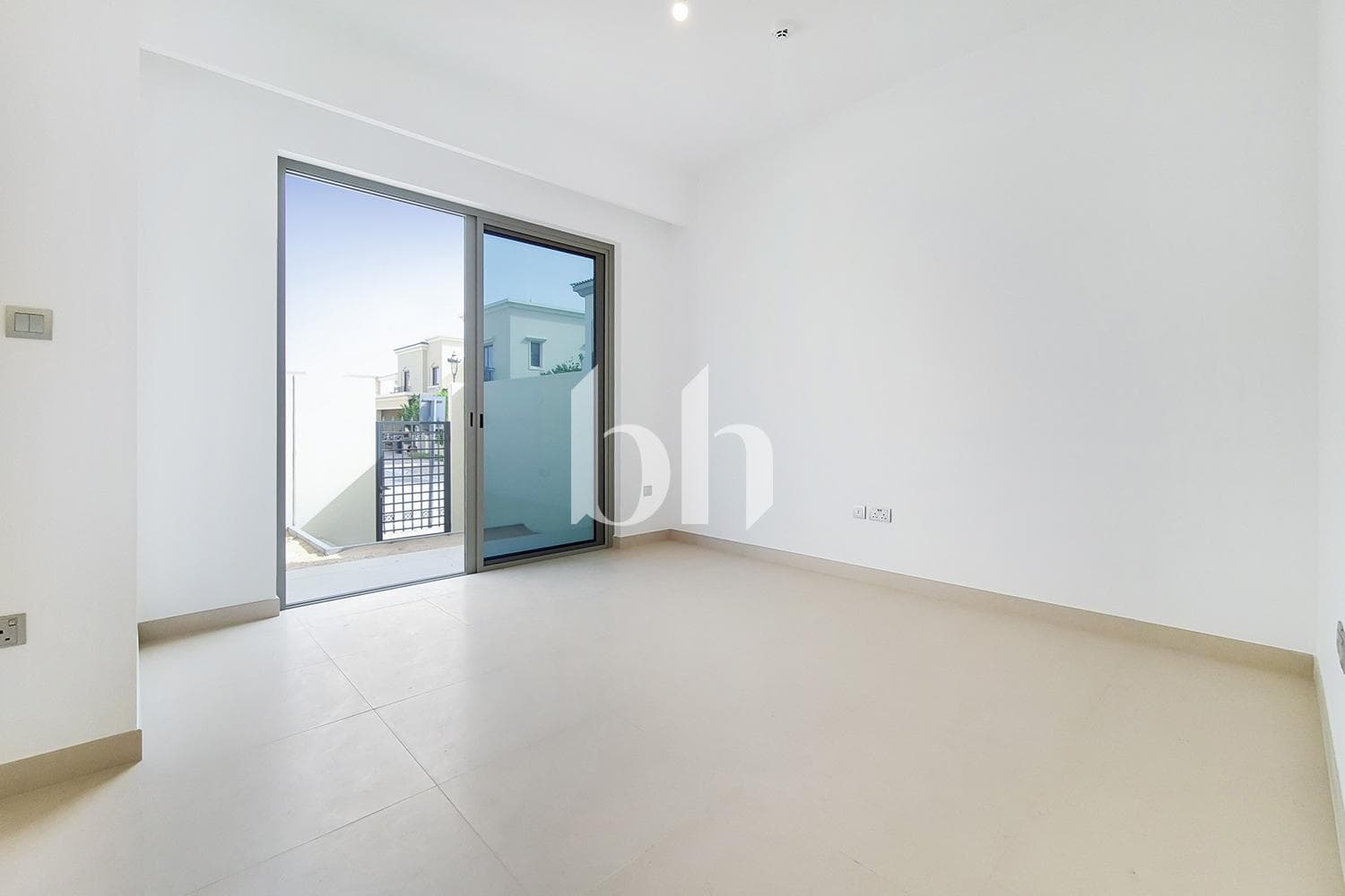 3 Bedroom Townhouse in Camelia 1