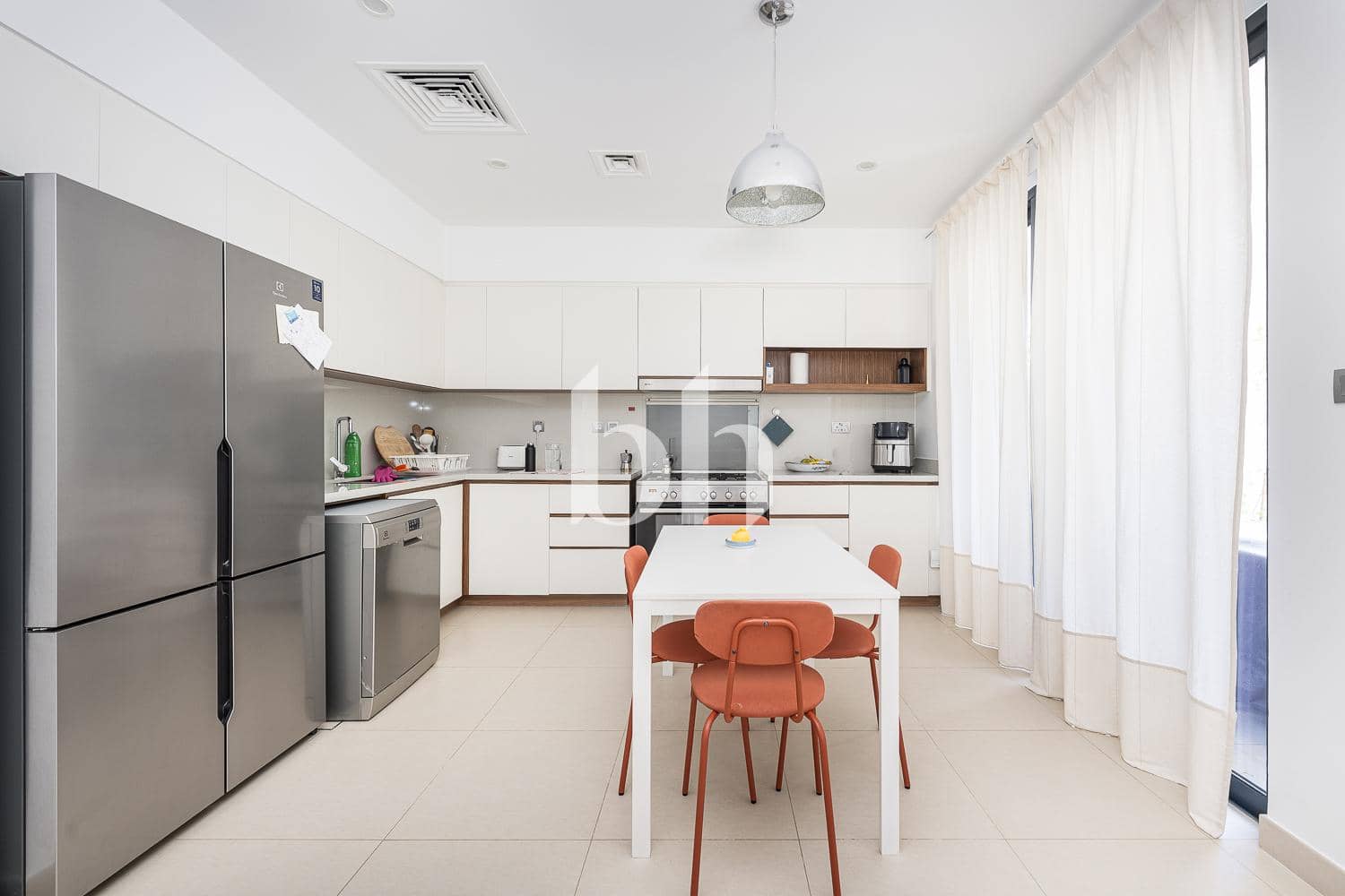3 Bedroom Townhouse in Camelia 1