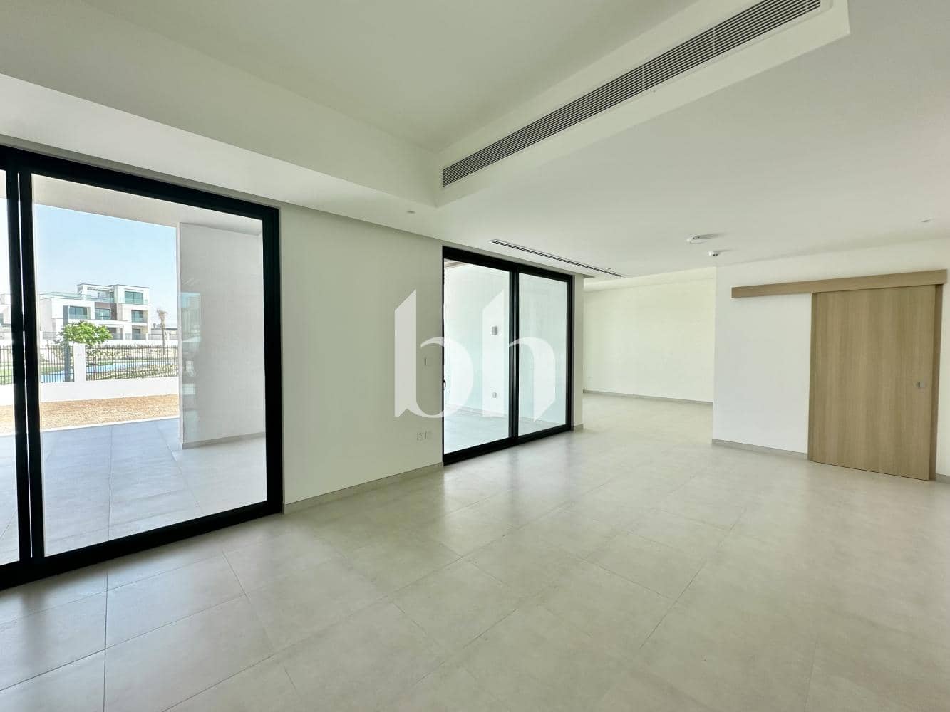5 Bedroom Villa in Caya - photo 1