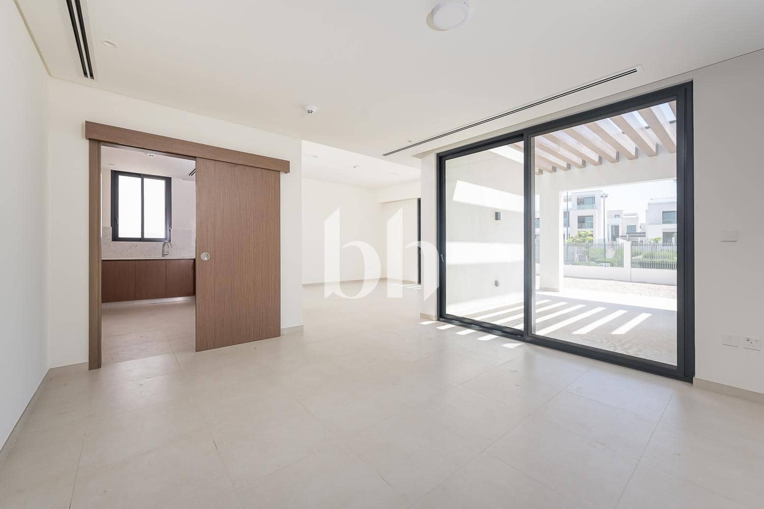 5 Bedroom Villa in Caya - photo 1