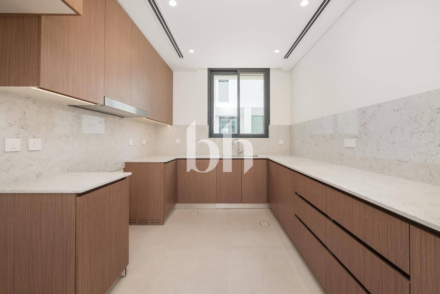 4 Bedroom Townhouse in Caya - photo 2