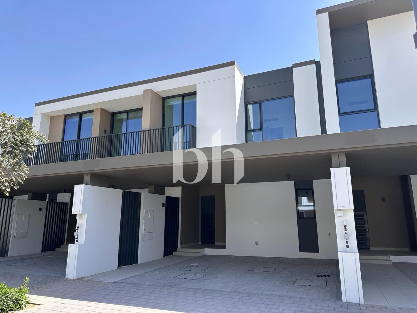 3 Bedroom Townhouse in Raya - photo 1