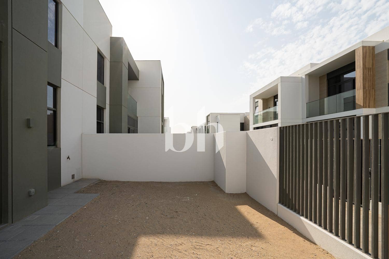 3 Bedroom Townhouse in Ruba - photo 2