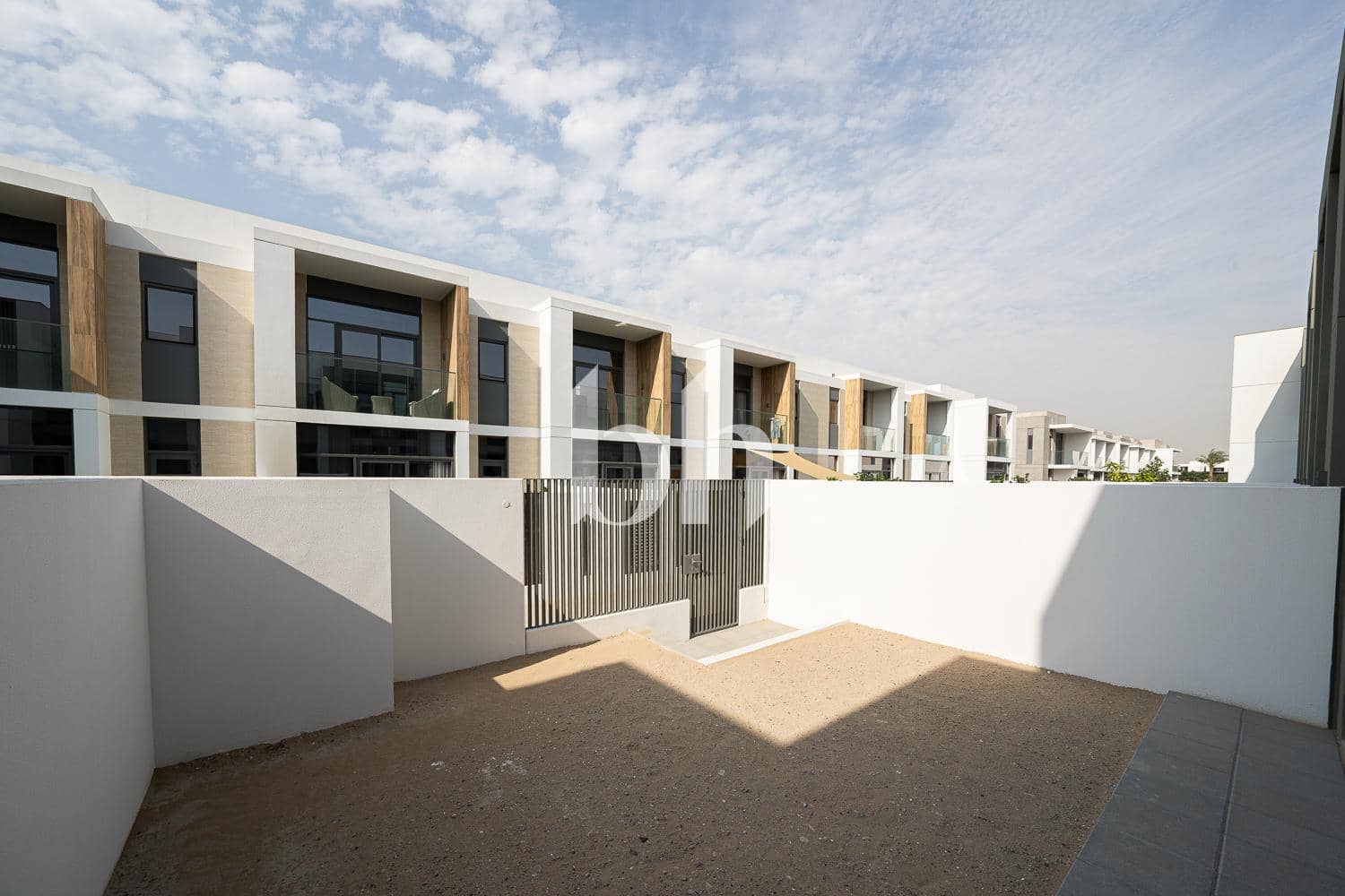 3 Bedroom Townhouse in Ruba - photo 1