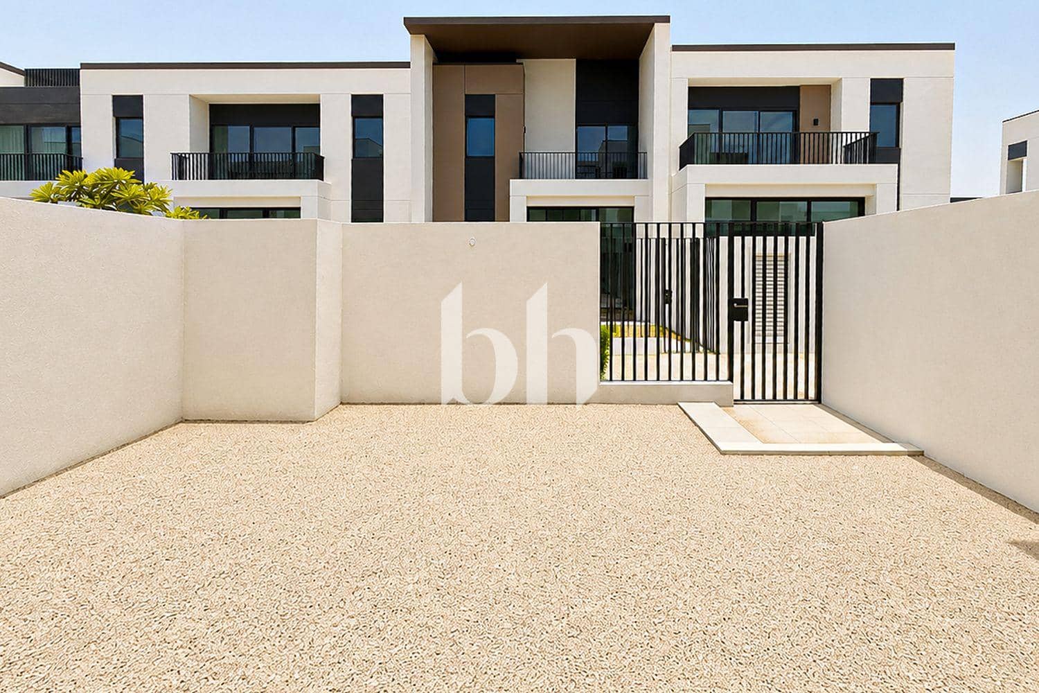 3 Bedroom Townhouse in Raya - photo 2