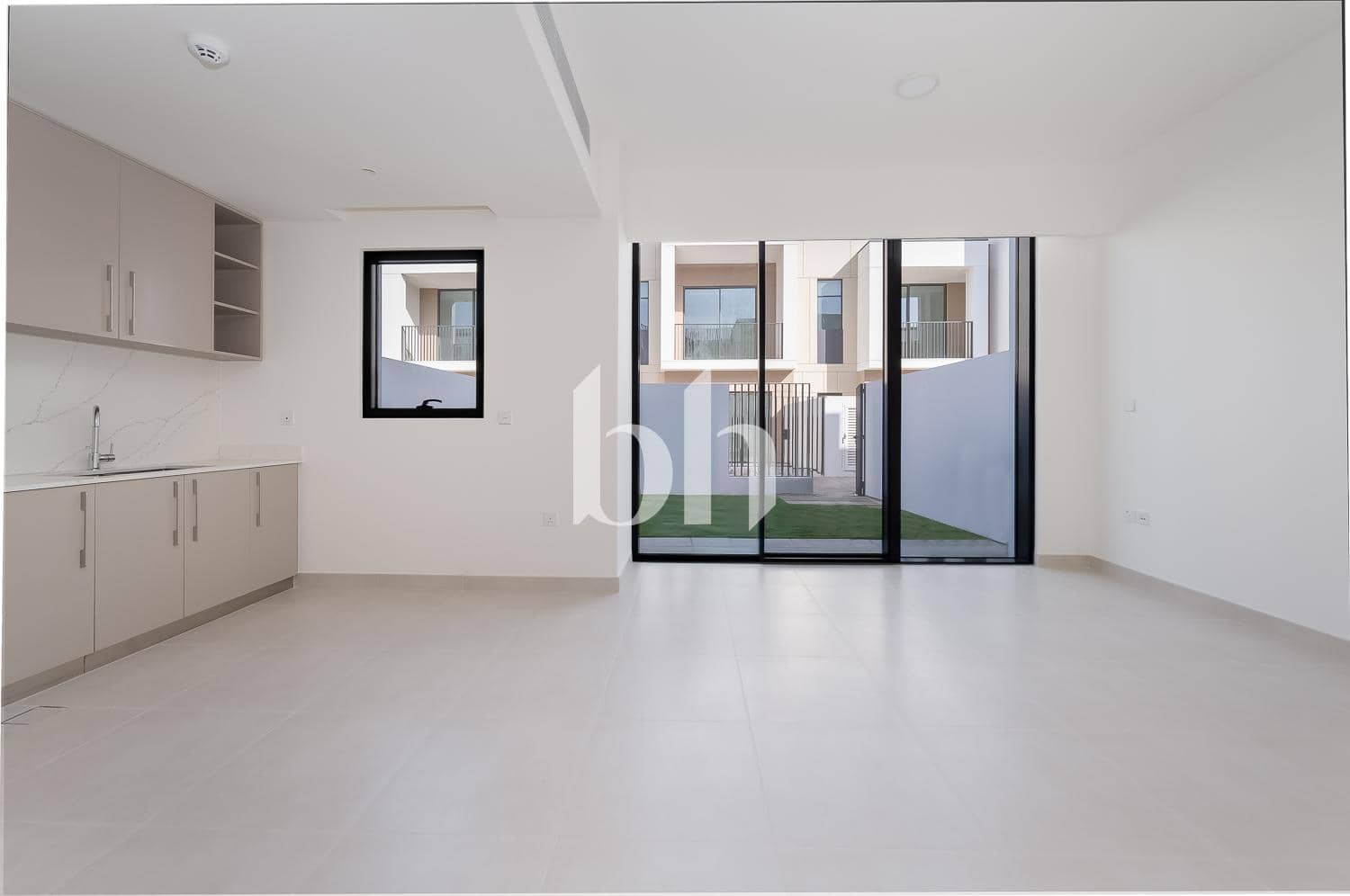 3 Bedroom Townhouse in Raya - photo 1