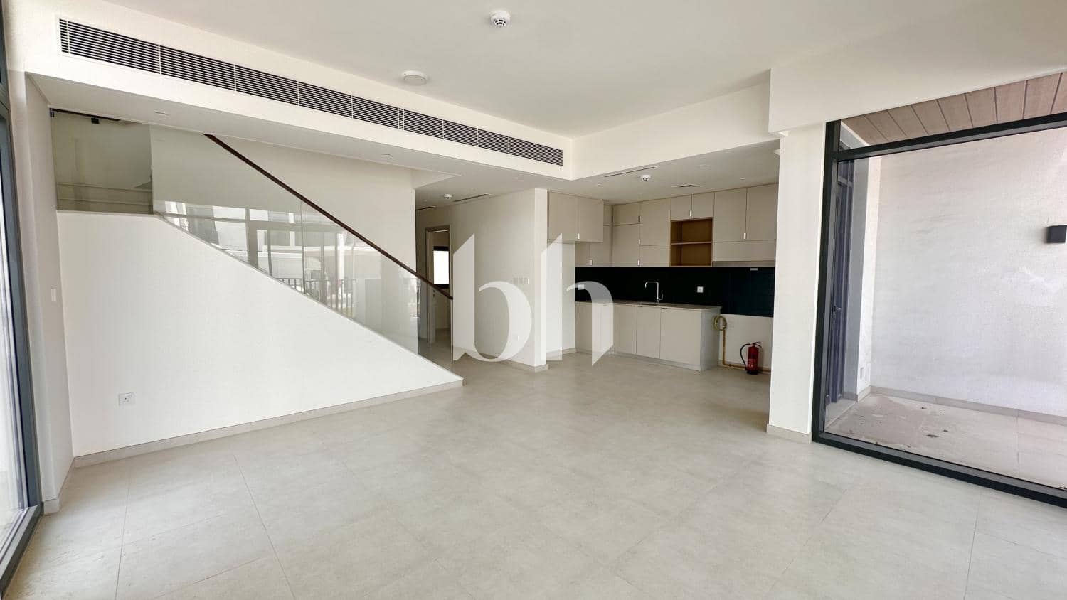 4 Bedroom Townhouse in Bliss - photo 1
