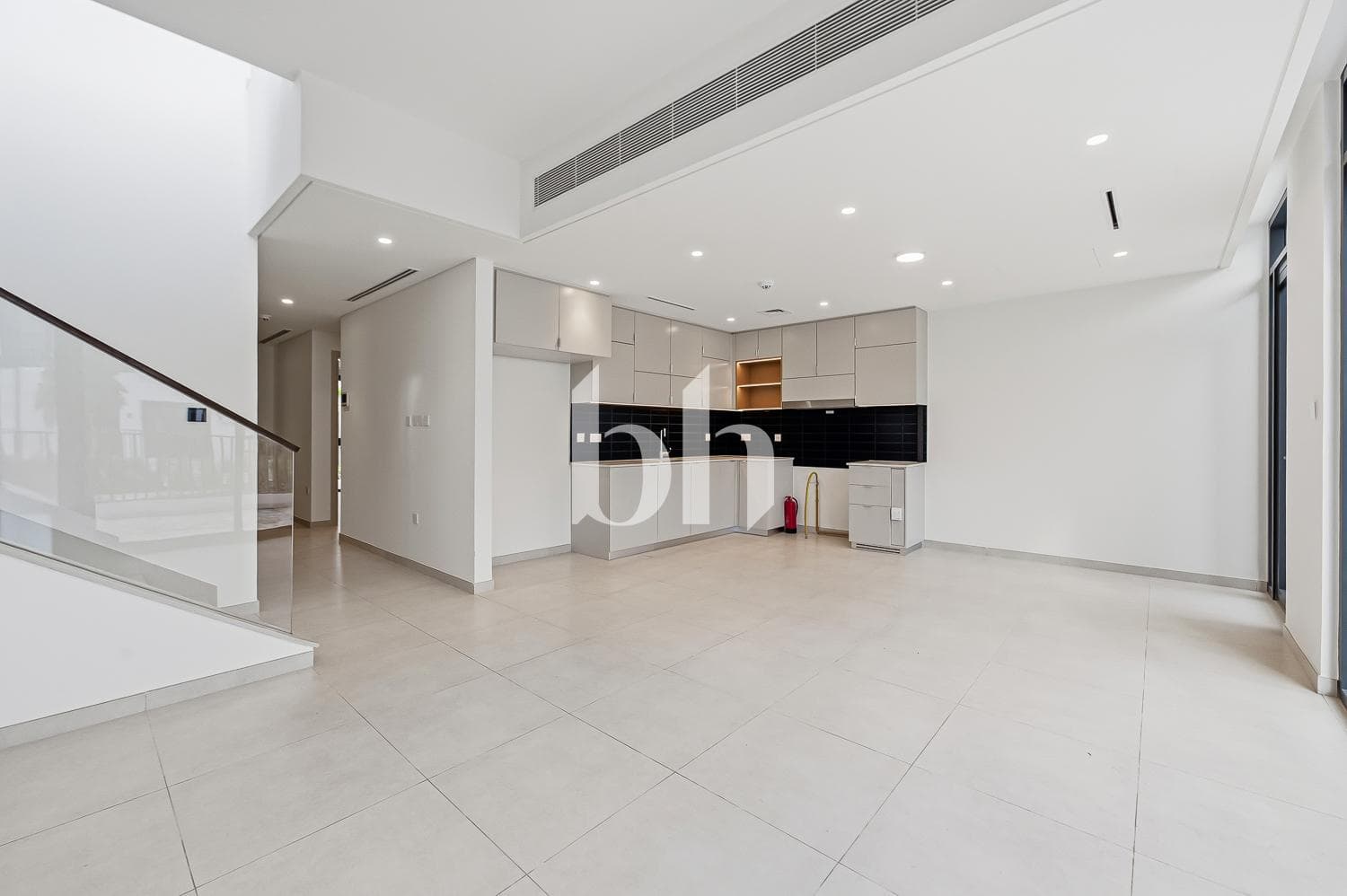 4 Bedroom Townhouse in Bliss 2 - photo 2