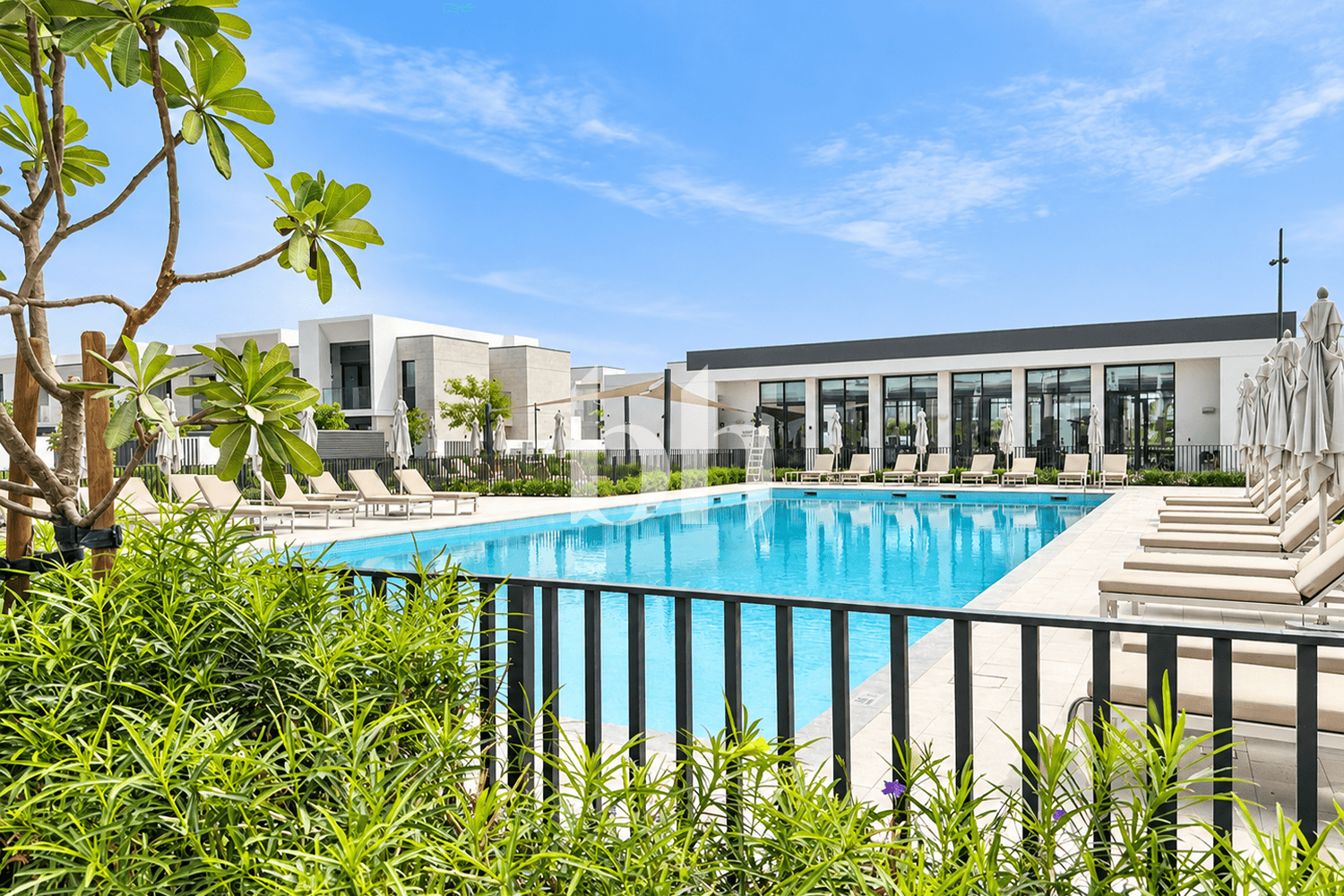 4 Bedroom Townhouse in May