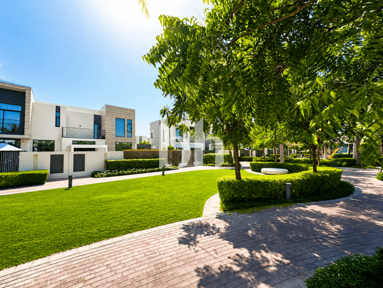 4 Bedroom Townhouse in Sun