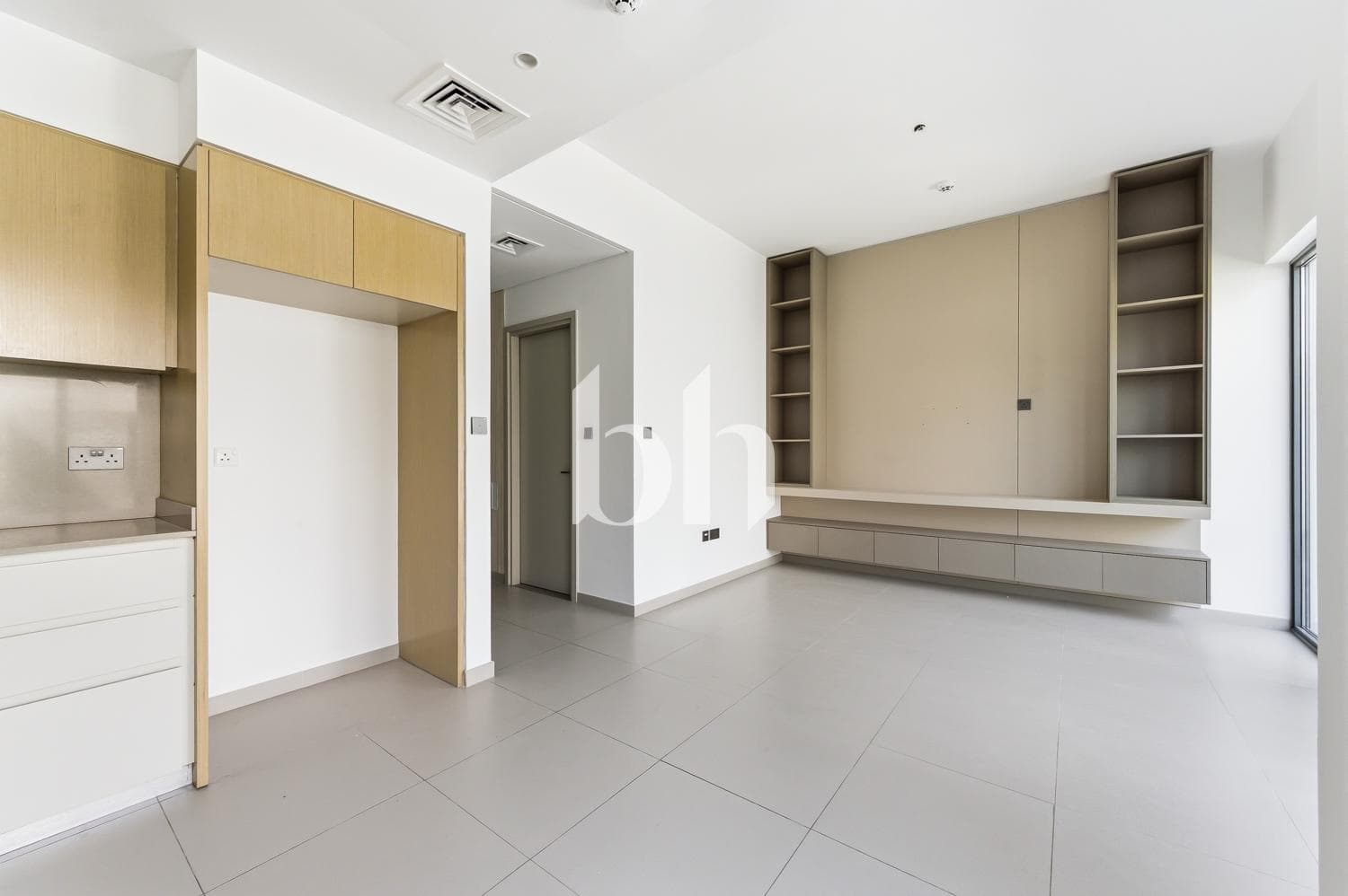 3 Bedroom Townhouse in Sun - photo 2
