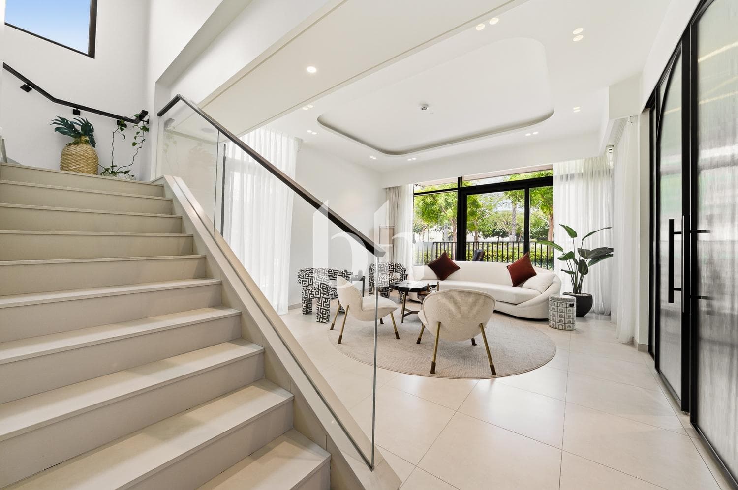4 Bedroom Townhouse in Bliss - photo 1