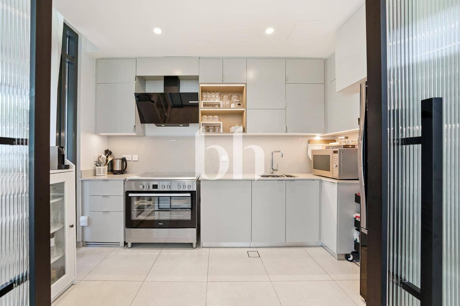 4 Bedroom Townhouse in Bliss - photo 2