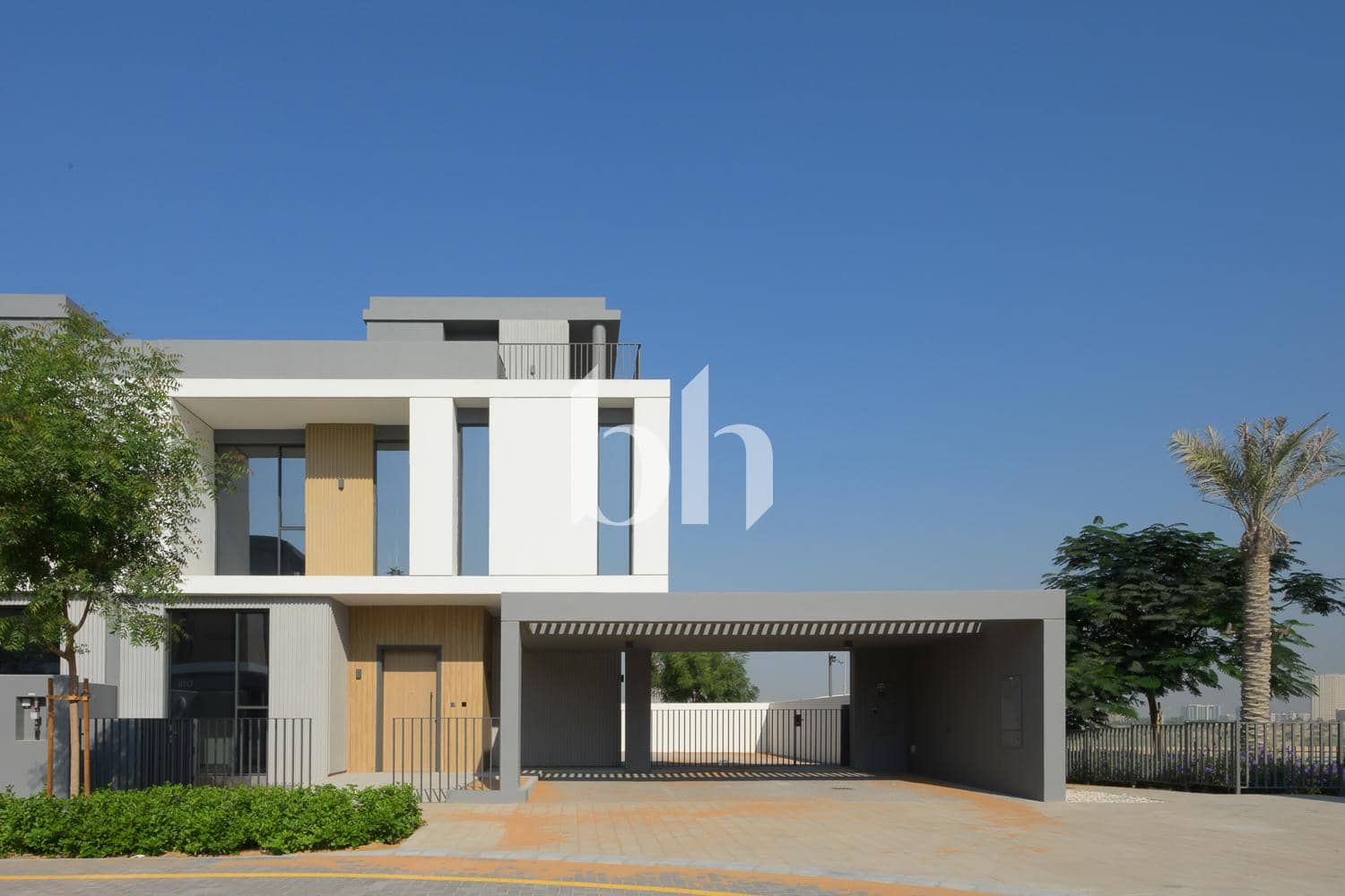 5 Bedroom Townhouse in June