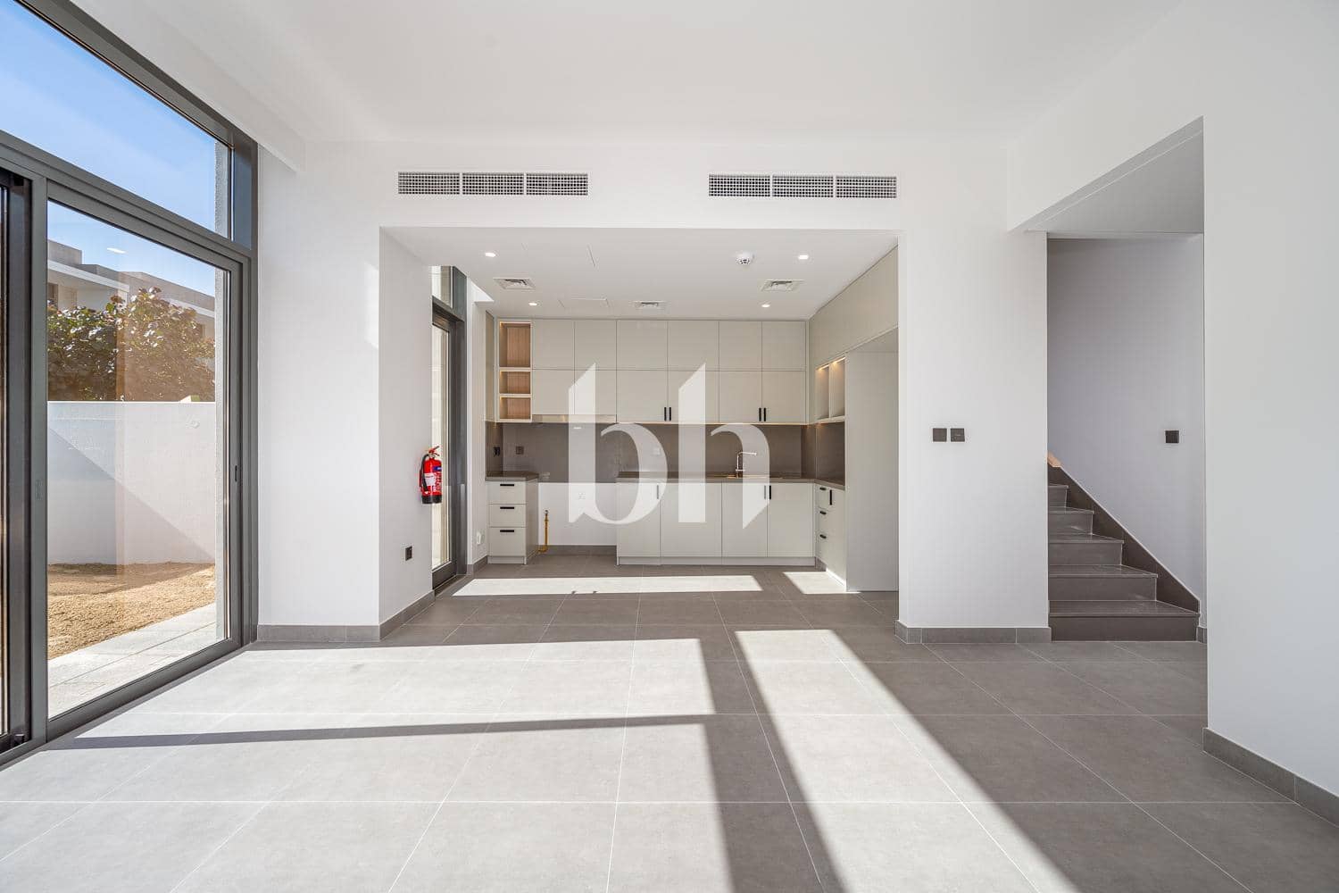 3 Bedroom Townhouse in May
