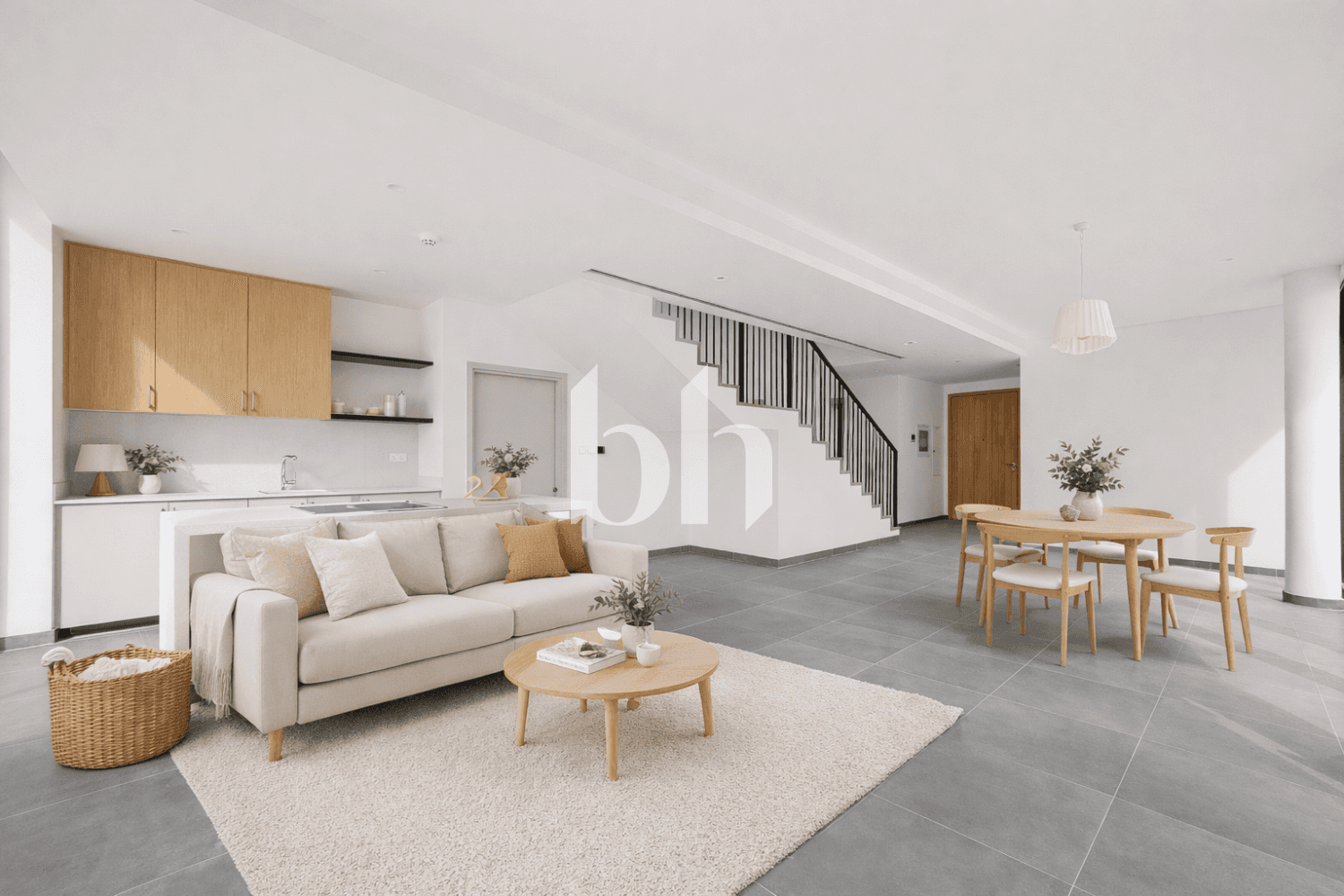 4 Bedroom Townhouse in June